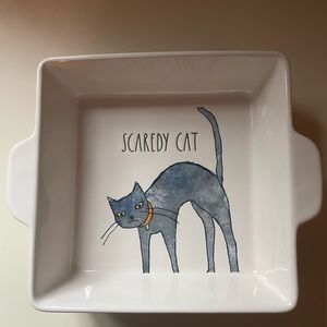 Rae Dunn Halloween Scaredy Cat baking dish